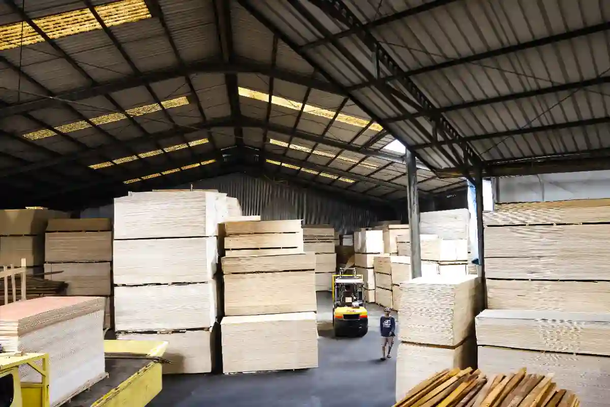 Interior gudang plywood Hojaya